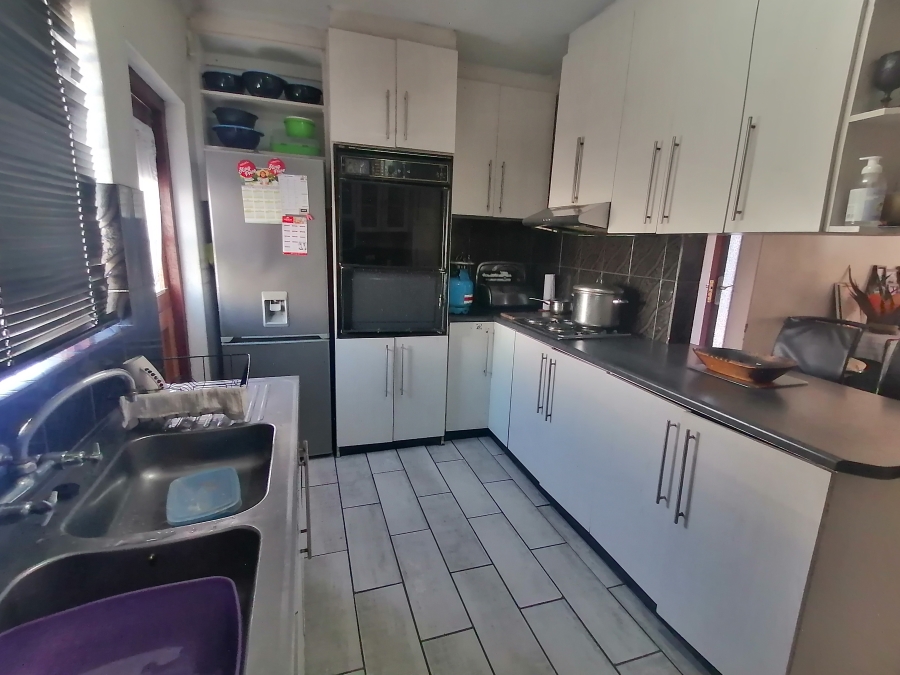 3 Bedroom Property for Sale in Forest Glade Western Cape